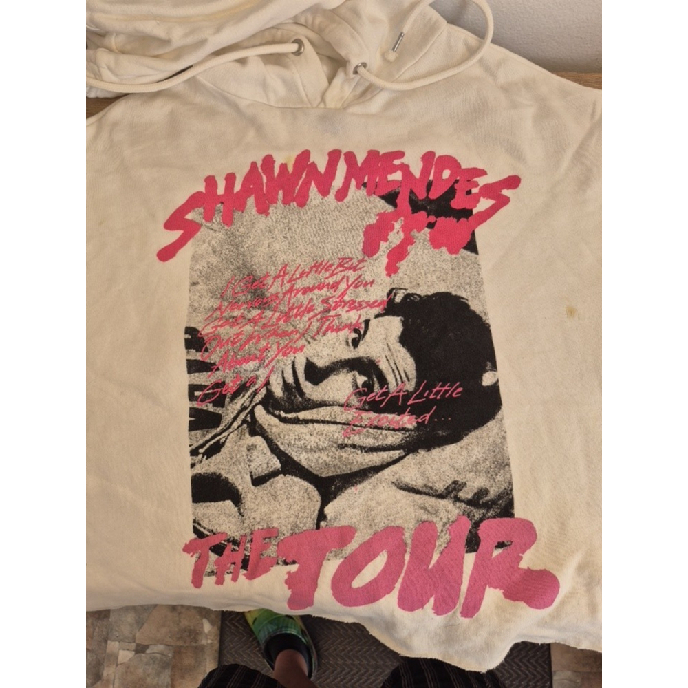 Official Shawn Mendes Concert Tour Hoodie Sweatshirt Womens Size Small Thrashed